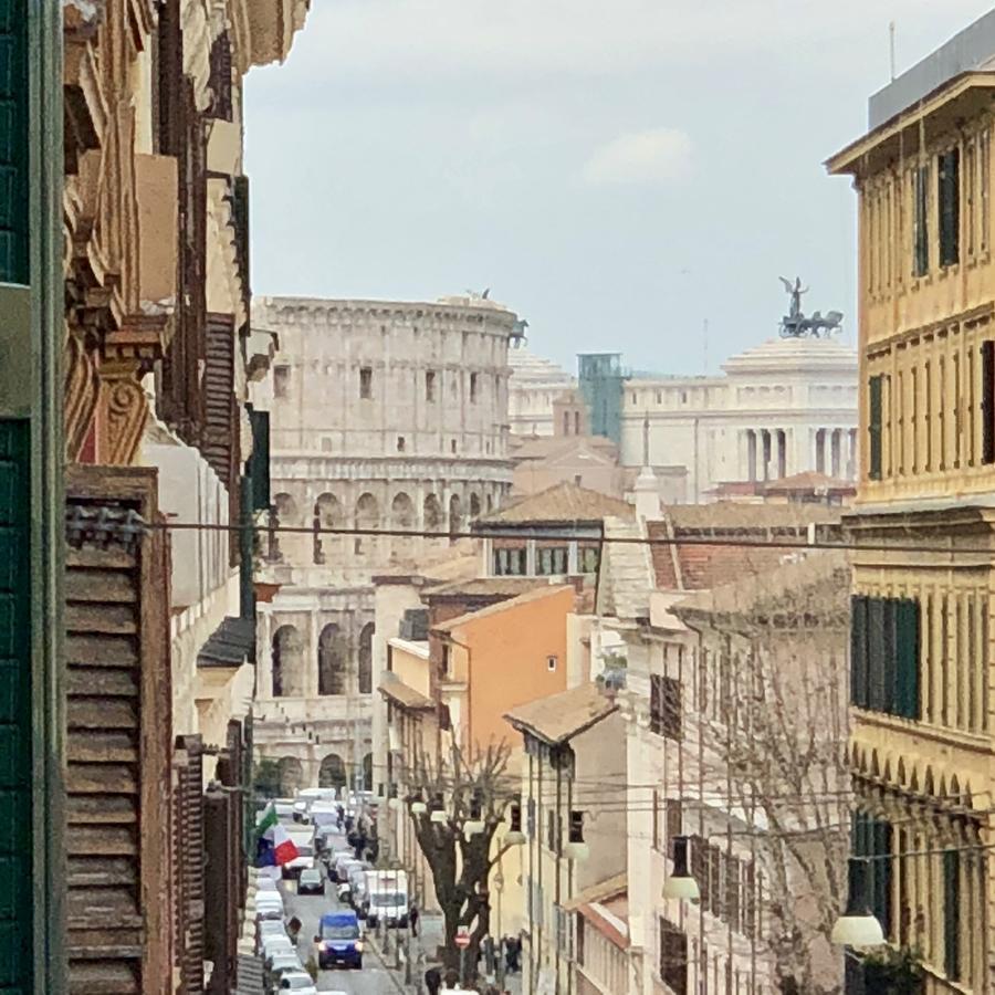 Colosseo Friendly Suite & Rooms Roma Exterior foto
